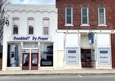 Custom vinyl building signs Photo